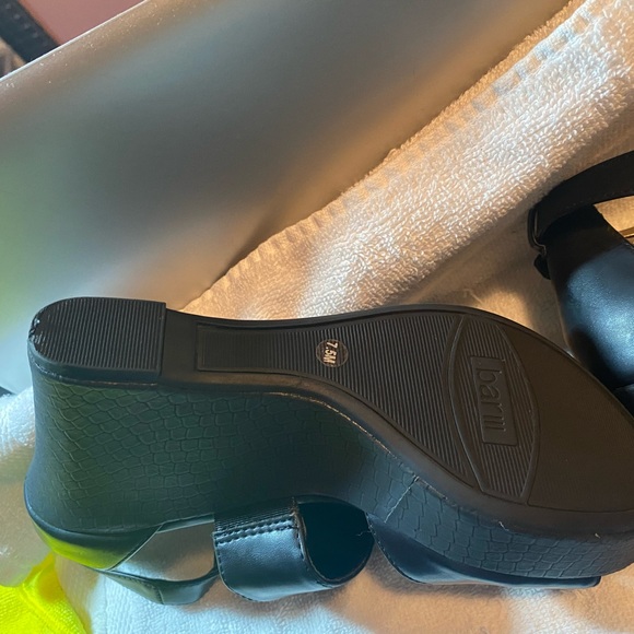 Black wedge sandal - Picture 7 of 7